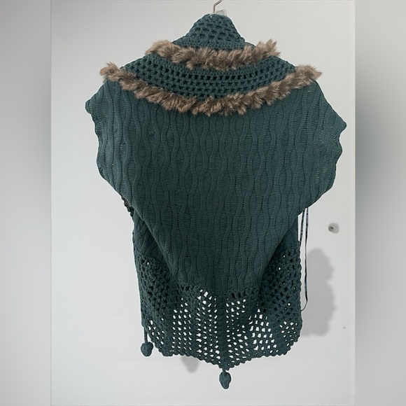 Y2K crochet faux fur trim vest boho fairycore RxB small Festival - Picture 3 of 6